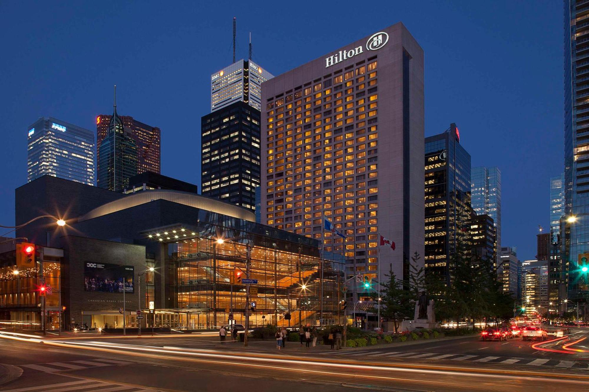 Hilton Toronto Hotel Exterior photo